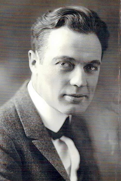 Forrest Taylor headshot