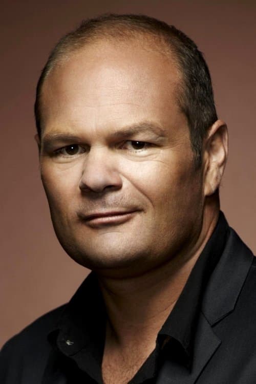 Chris Bauer headshot