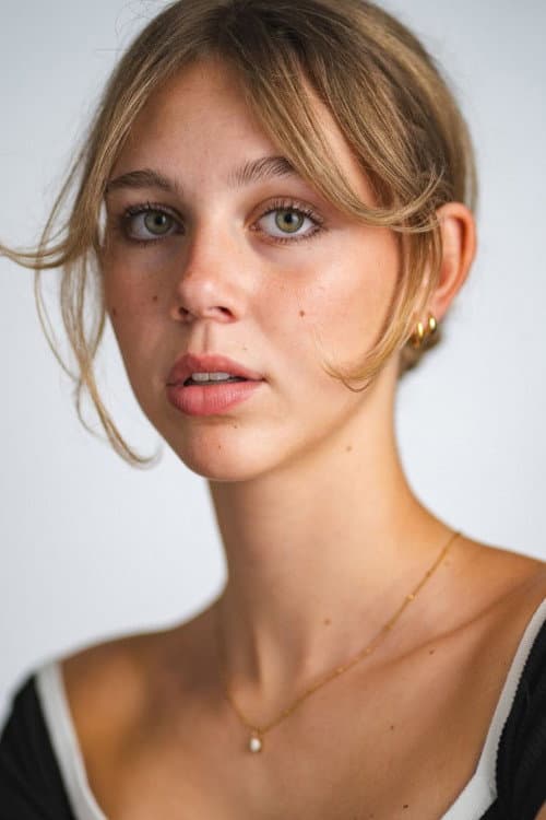 Elle Graham headshot