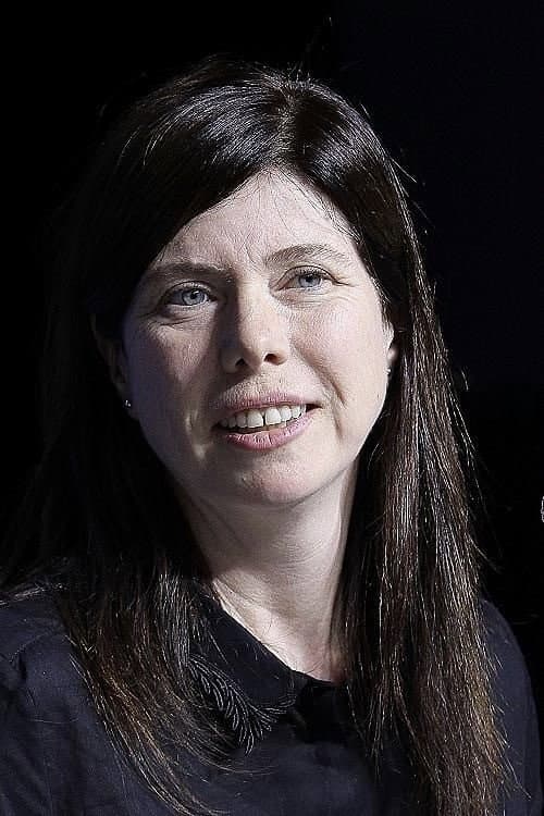 JoAnne Sellar headshot