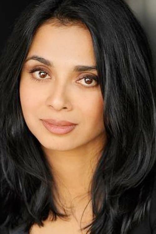 Anjali Jay headshot