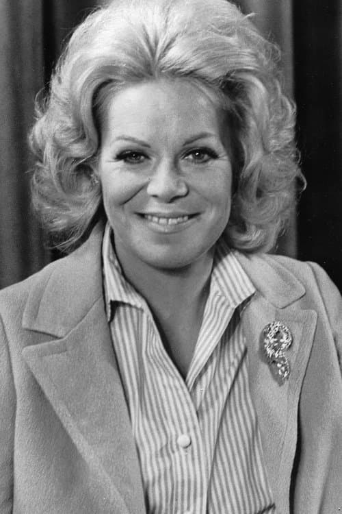 Rachel Roberts headshot