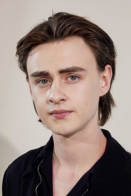 Jaeden Martell headshot