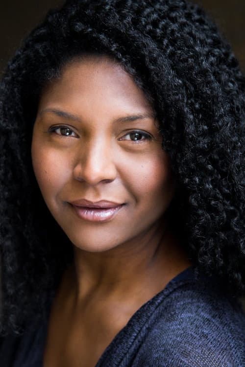 Jacqui-Lee Pryce headshot