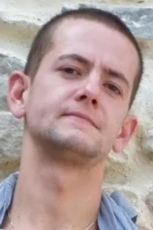 Clem Agde headshot