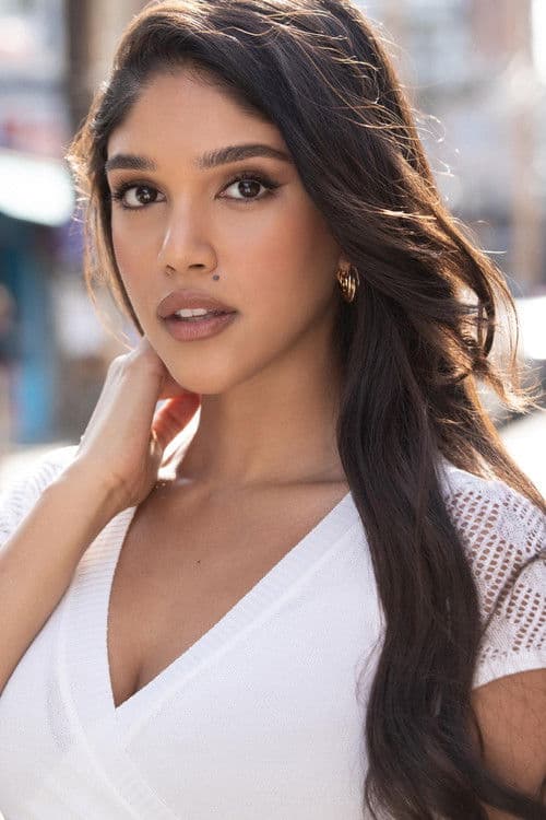 Bianca Nugara headshot