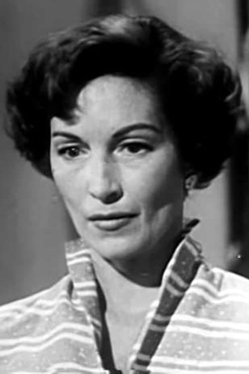 Lorna Thayer headshot