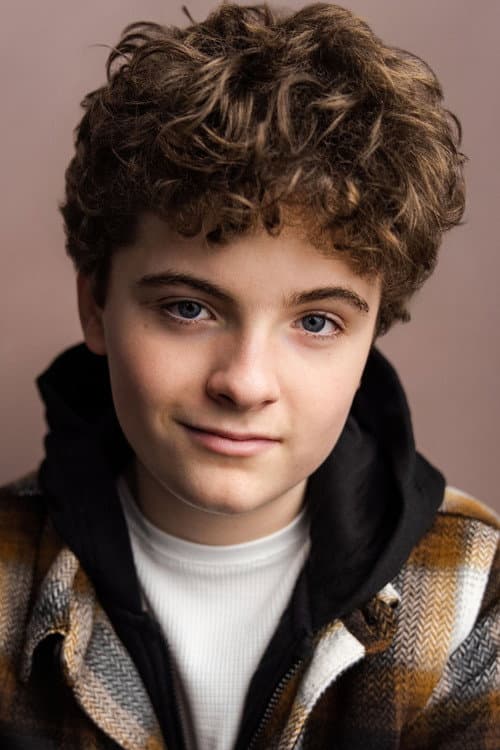 Cameron Bell headshot