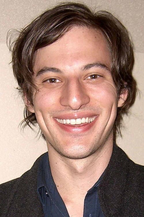 Dash Shaw headshot
