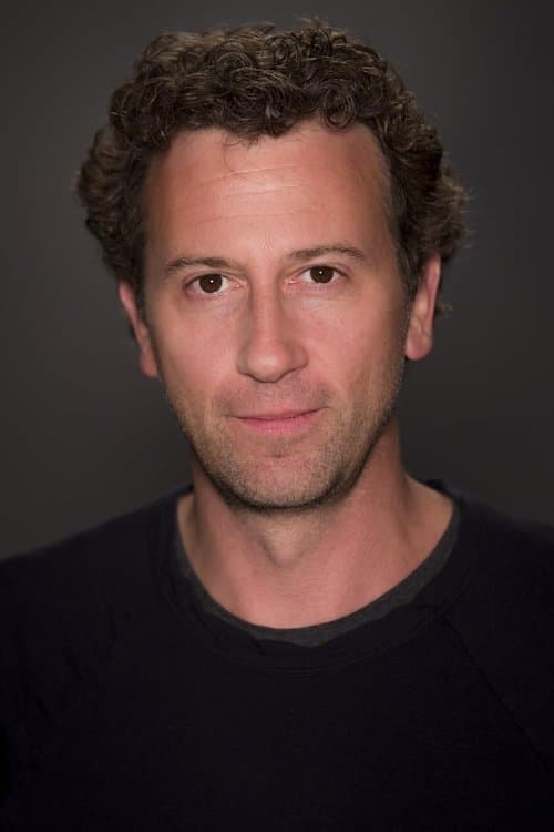 Jonathan Goldstein headshot