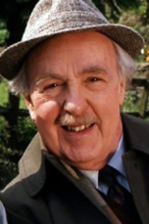 Derek Benfield headshot