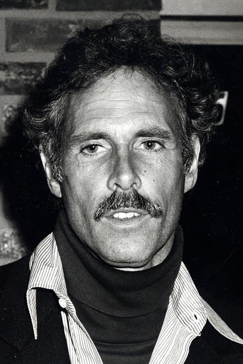 Bruce Dern headshot