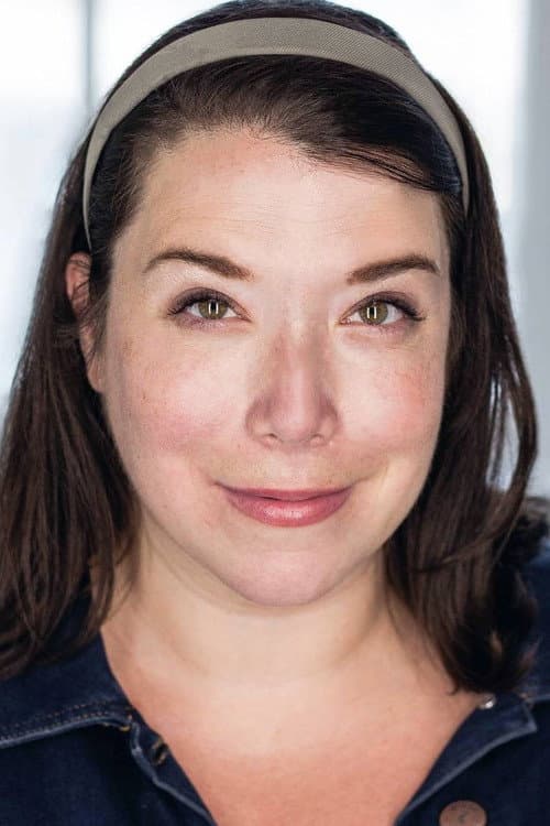 Bethany Kay headshot