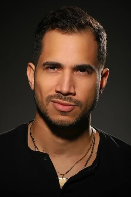 Elmis Castillo headshot