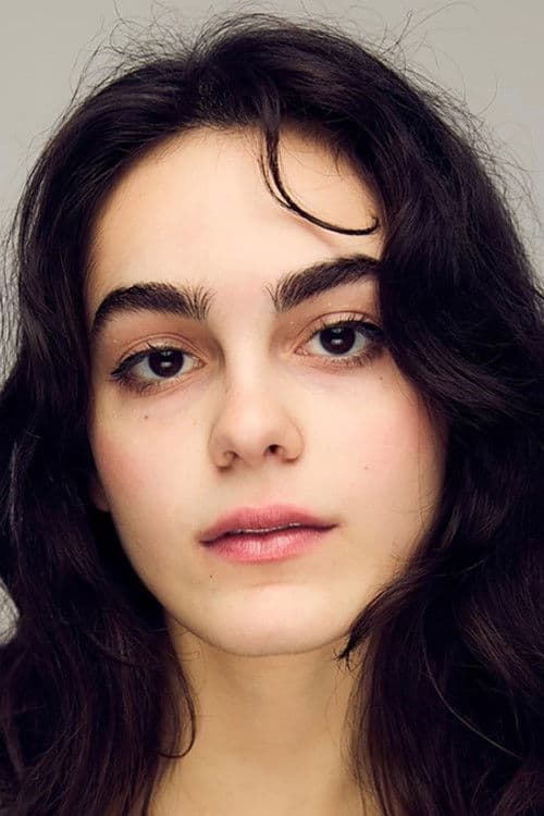 Stella Marcus headshot
