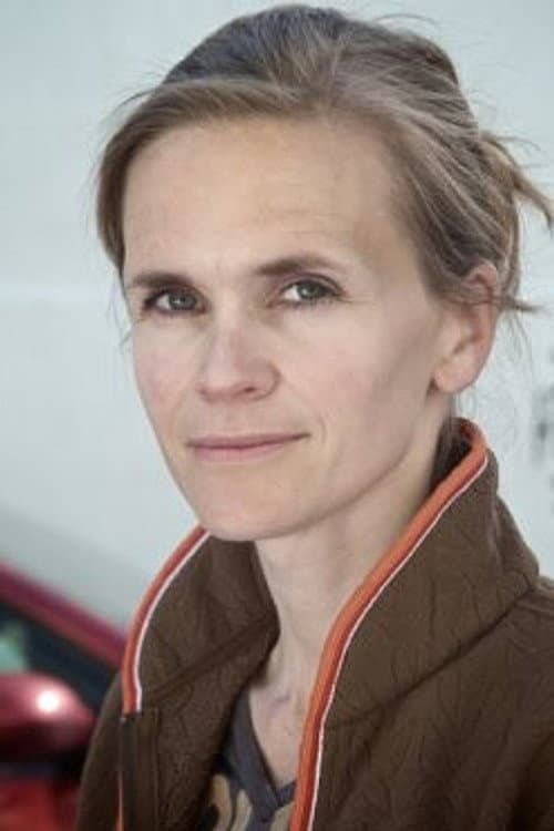 Nina von Arx headshot