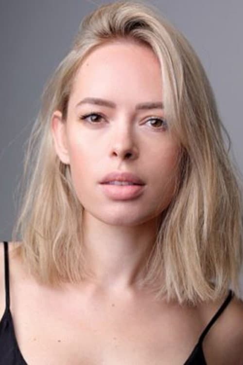 Tanya Burr headshot