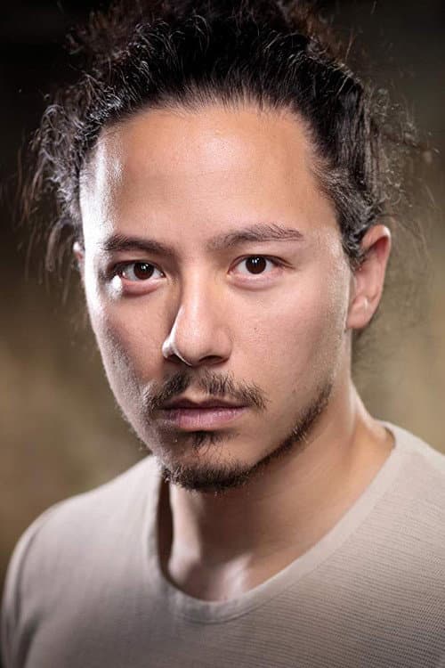Axel Nu headshot
