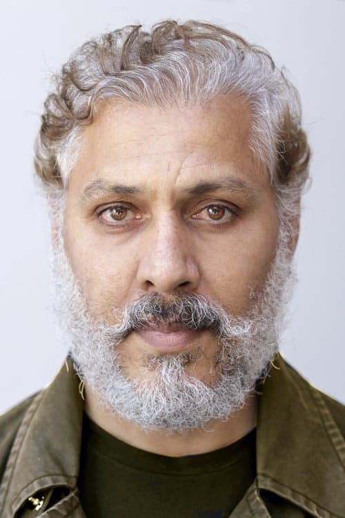 Hameed Sheikh headshot