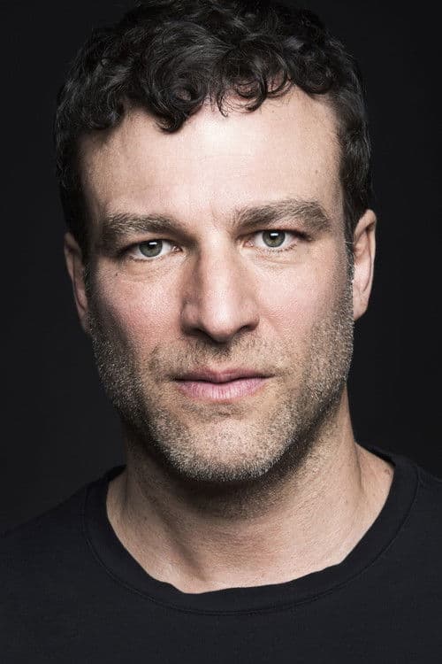 Robert Davide headshot