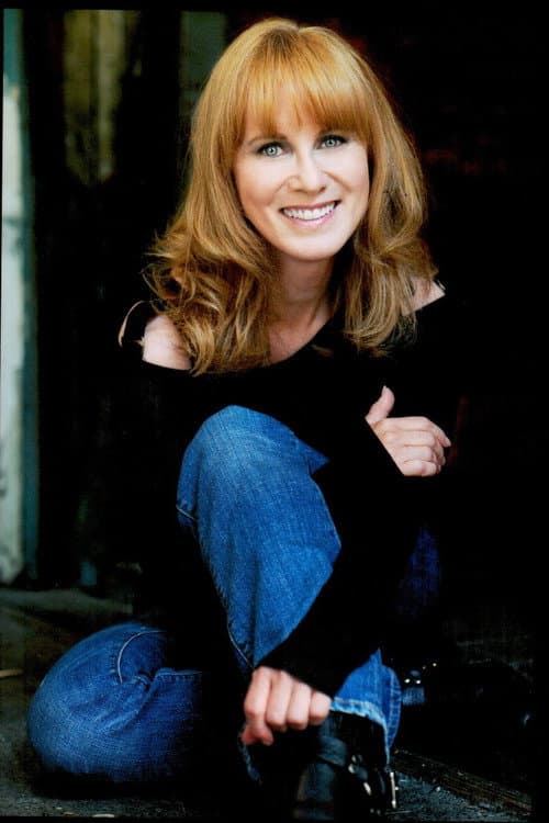 Terri O'Neill headshot