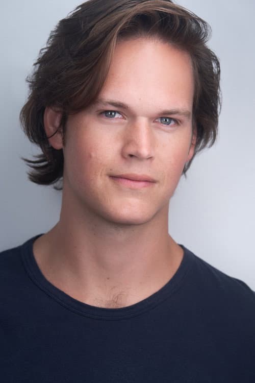 Max Miller headshot