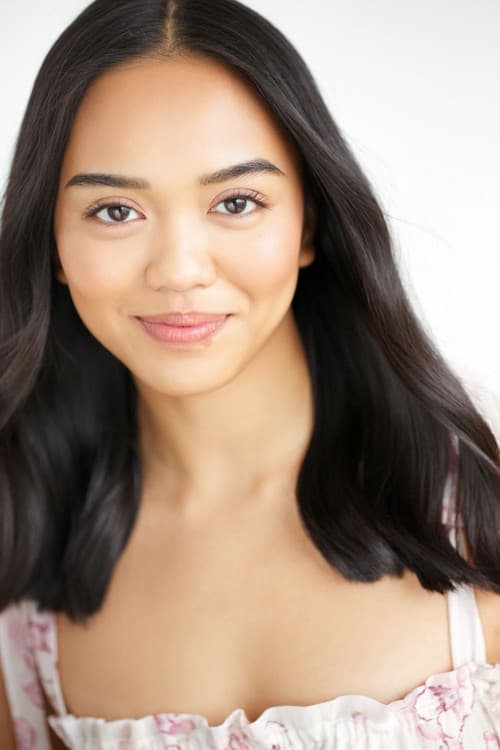 Raine Mateo headshot