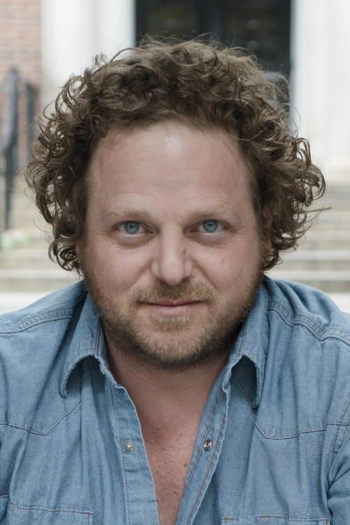 Bryant Carroll headshot