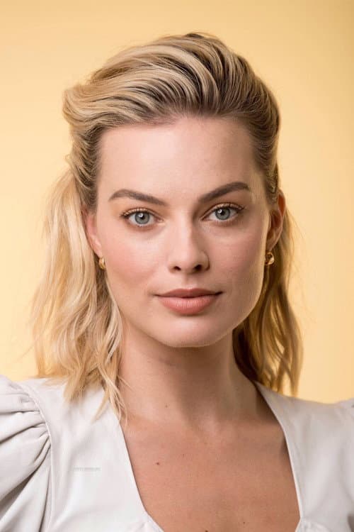 Margot Robbie headshot