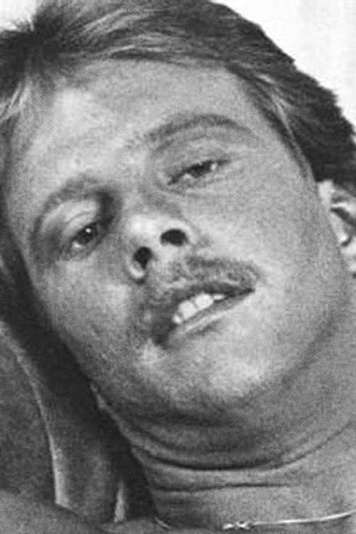 Steven Richards headshot