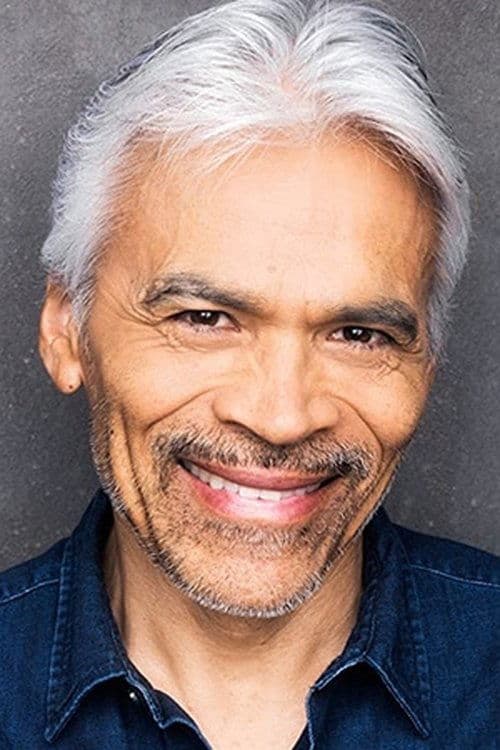 Sal Lopez headshot