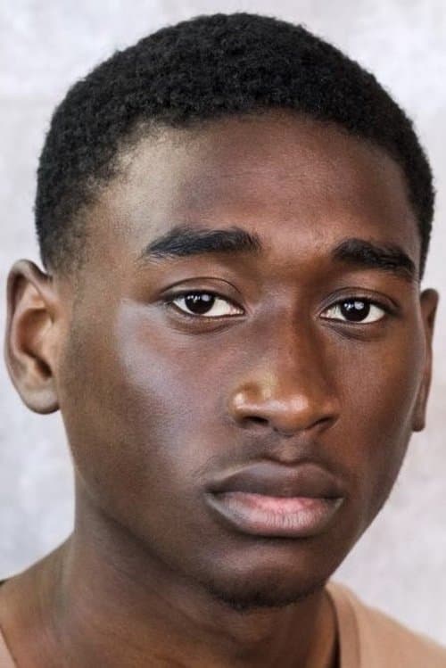 Tienne Simon headshot
