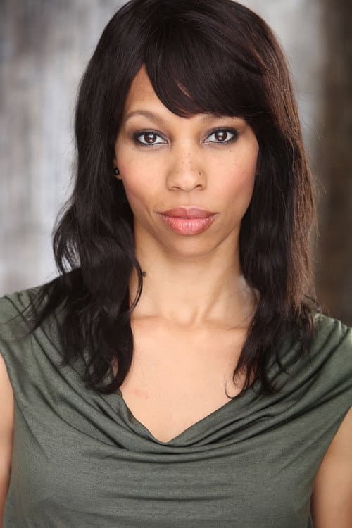 Dennisha Pratt headshot