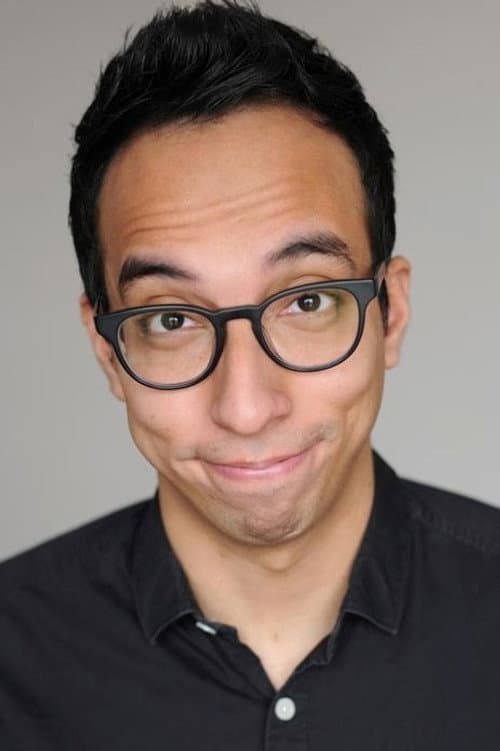 Andy Bustillos headshot