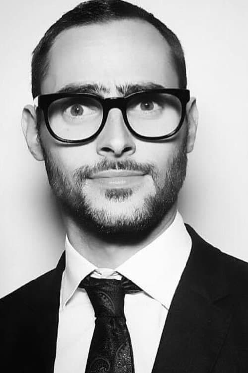 Julian Broudy headshot
