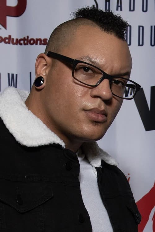 Curtis Edwards headshot