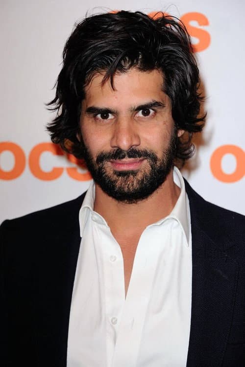 Noor Sadar headshot