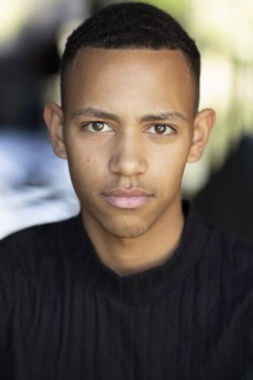 Gabriel Robinson headshot
