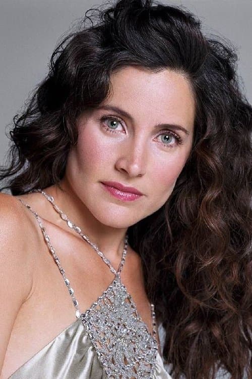 Rachel Shelley headshot
