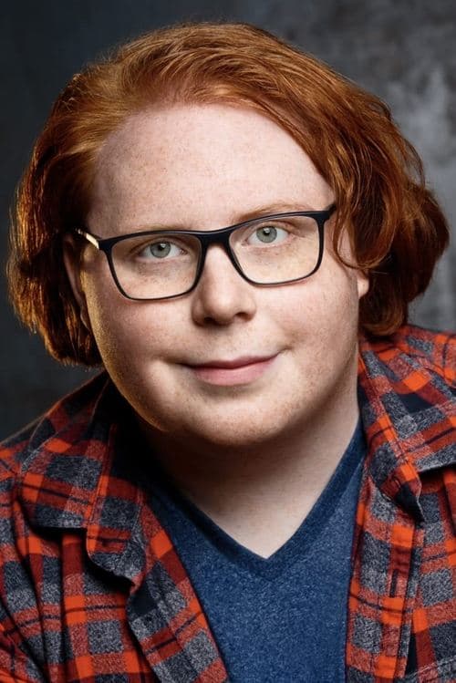 Tucker Albrizzi headshot