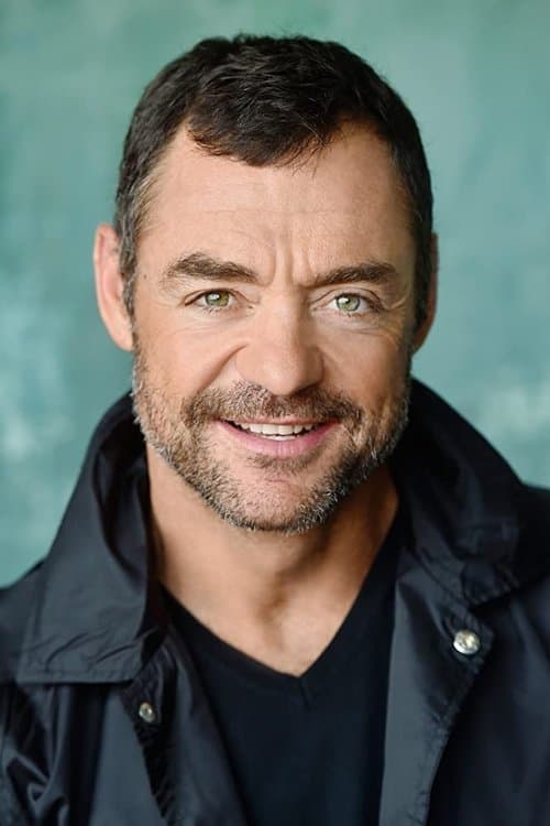 David S. Lee headshot