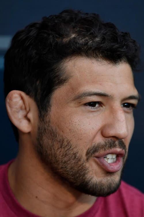 Gilbert Melendez headshot
