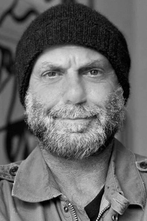 Erick Ifergan headshot