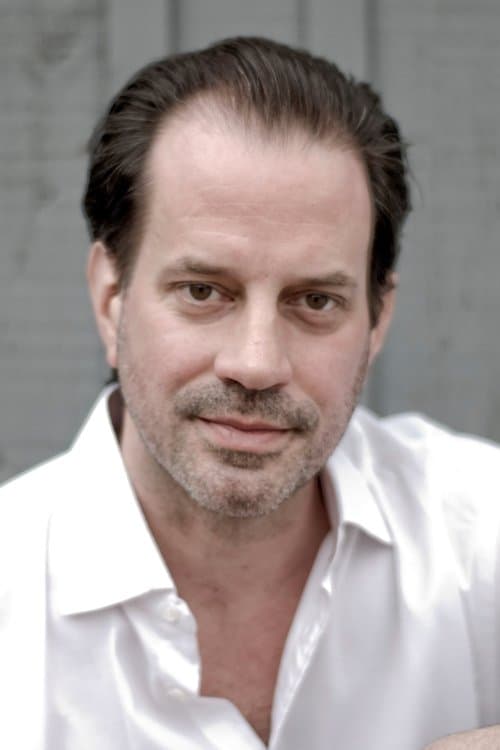 Danny Mastrogiorgio headshot