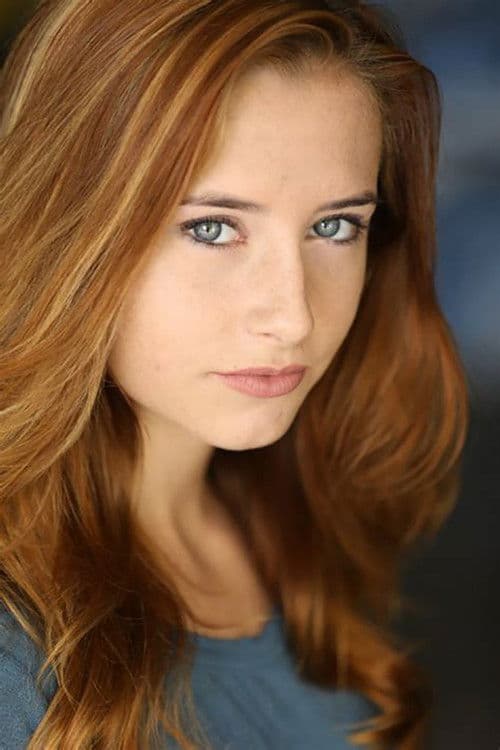 Sarah Hoffmeister headshot