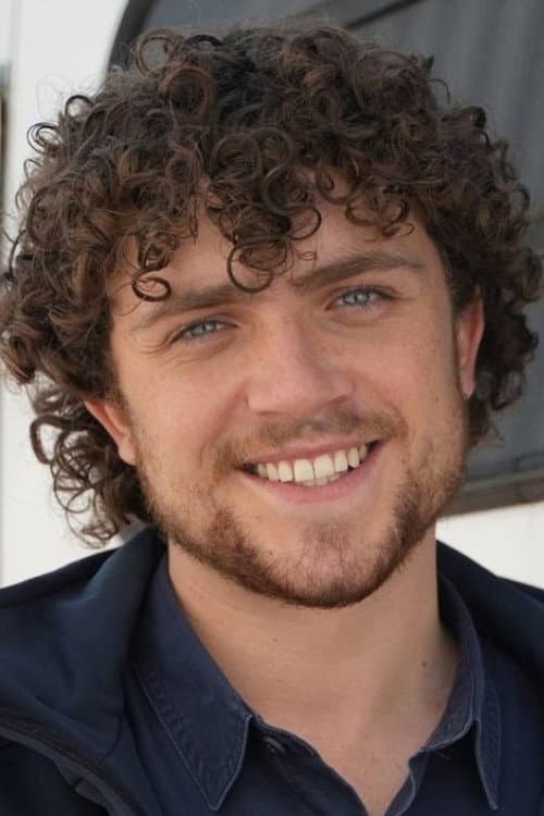 Carlos Muller headshot