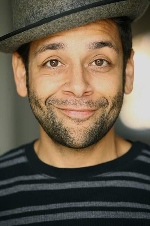Izzy Diaz headshot