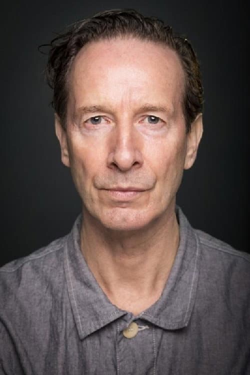 Robert Benedetti-Hall headshot