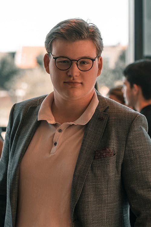 Luc van den Elsen headshot