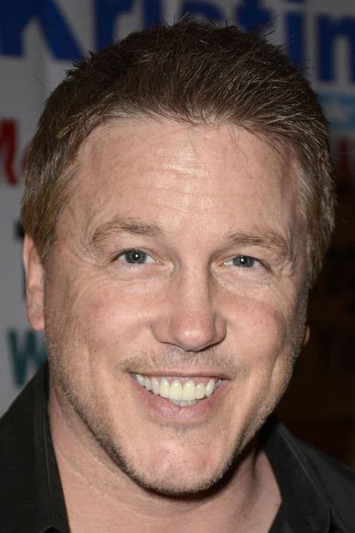 Lochlyn Munro headshot